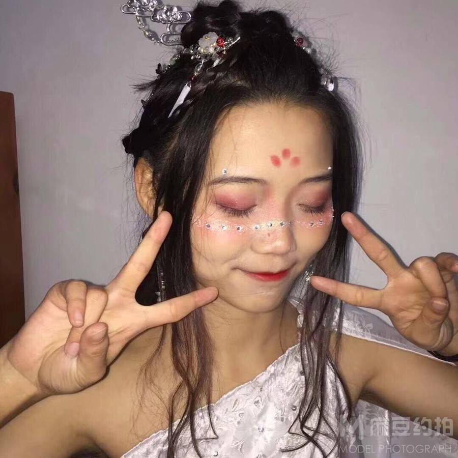 暗黑模特