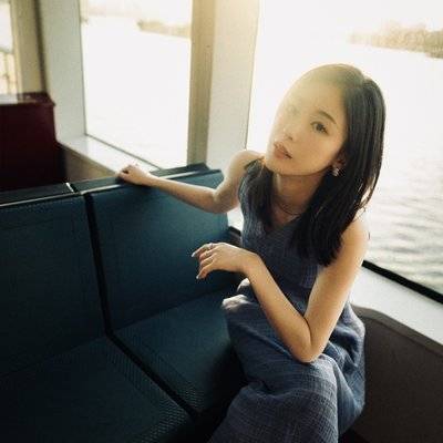 黑白模特