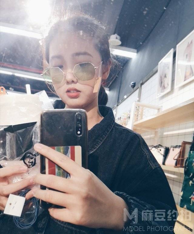 暗黑模特