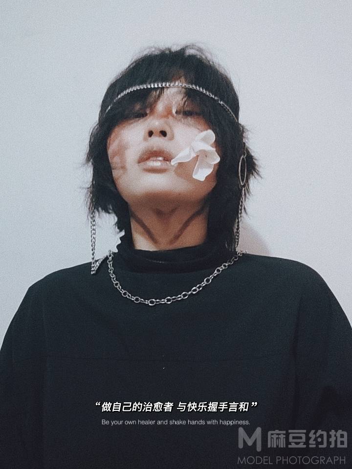 情绪模特
