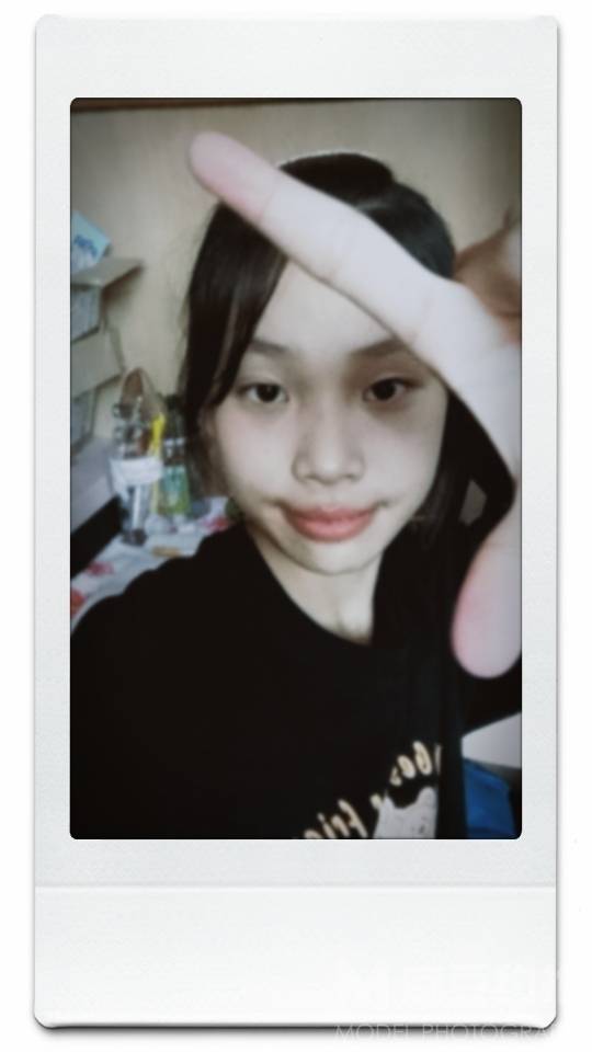 黑白模特