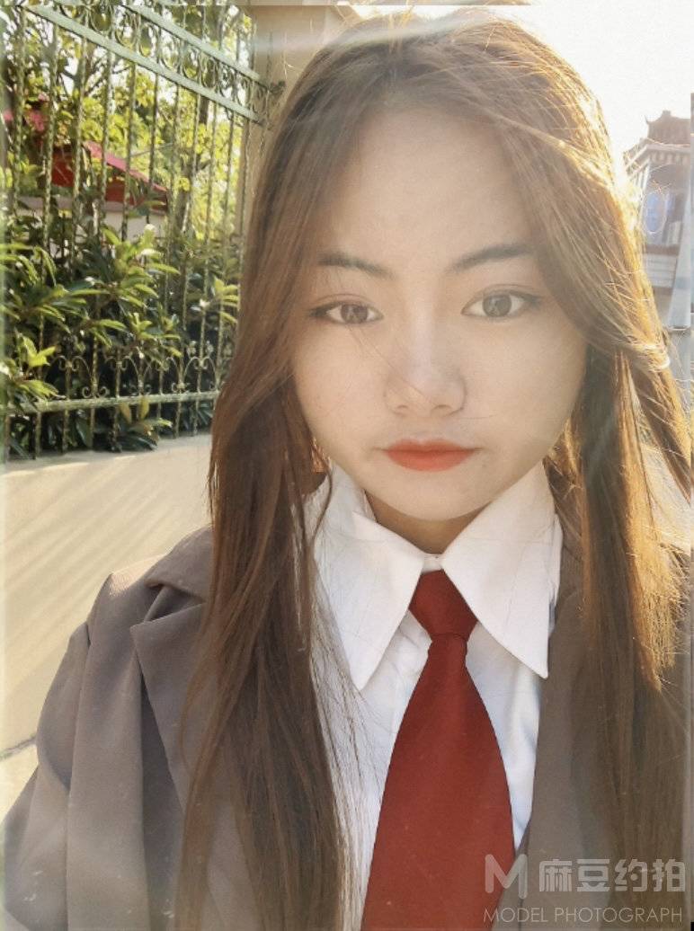 校园模特