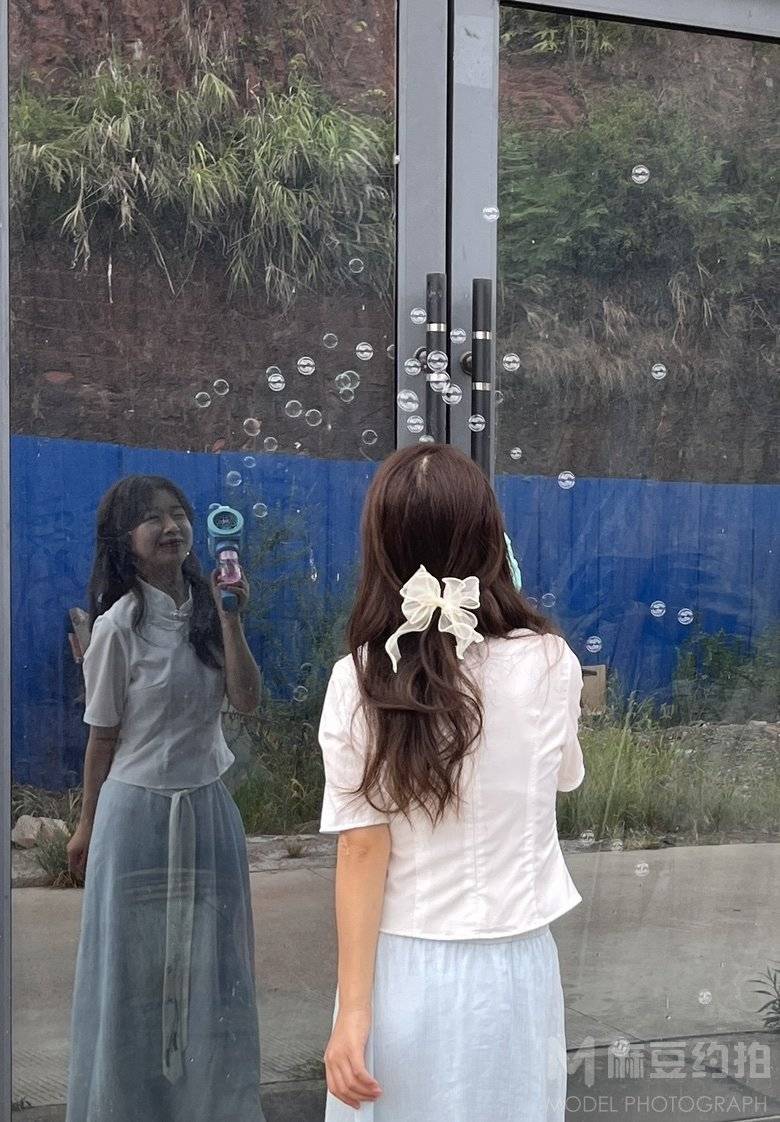 清新模特