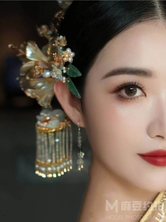 妆容模特