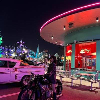 夜景模特