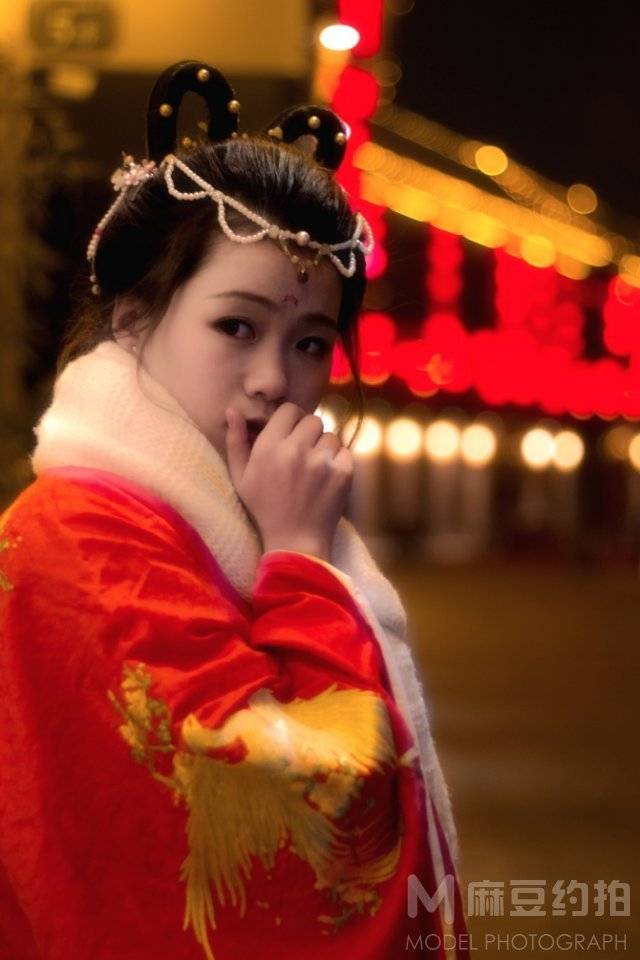汉服模特