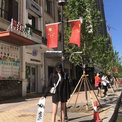 校园模特