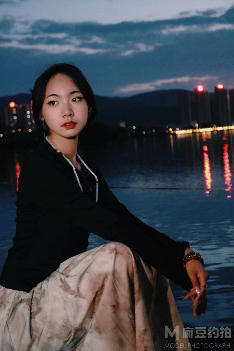 夜景模特