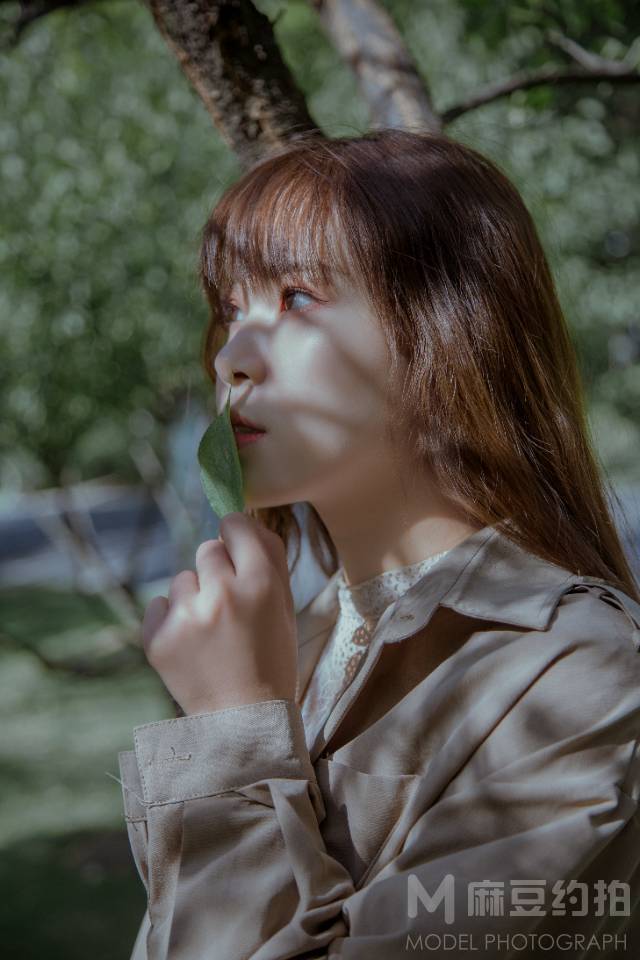 情绪模特