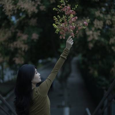 情绪模特