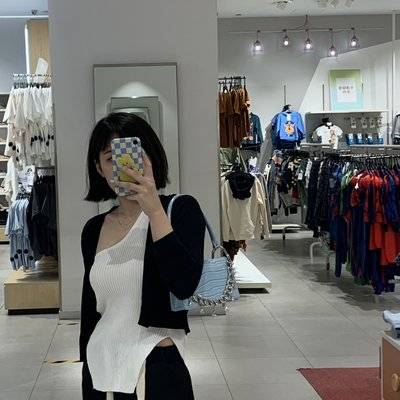 黑白模特