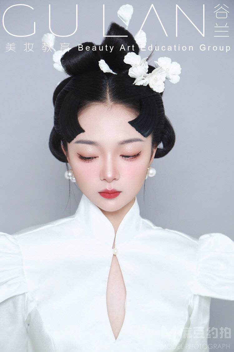 纪实模特