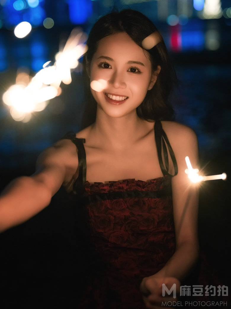 夜景模特