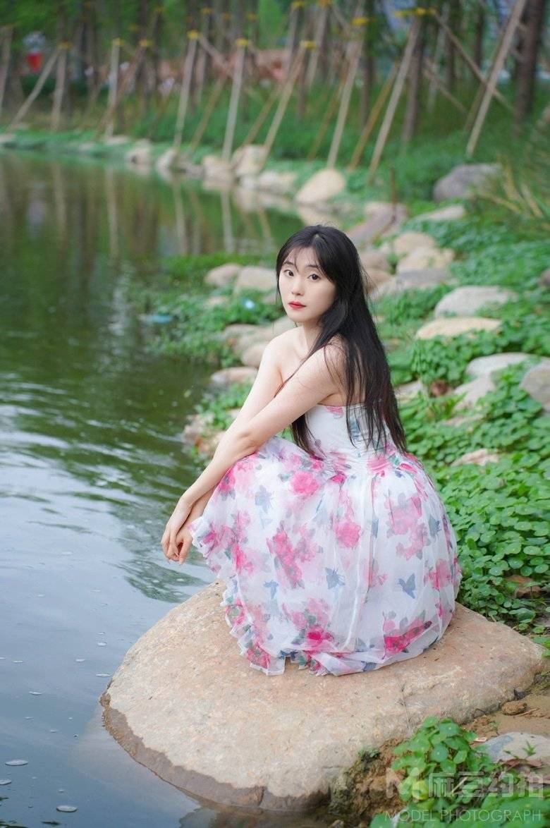 清新模特