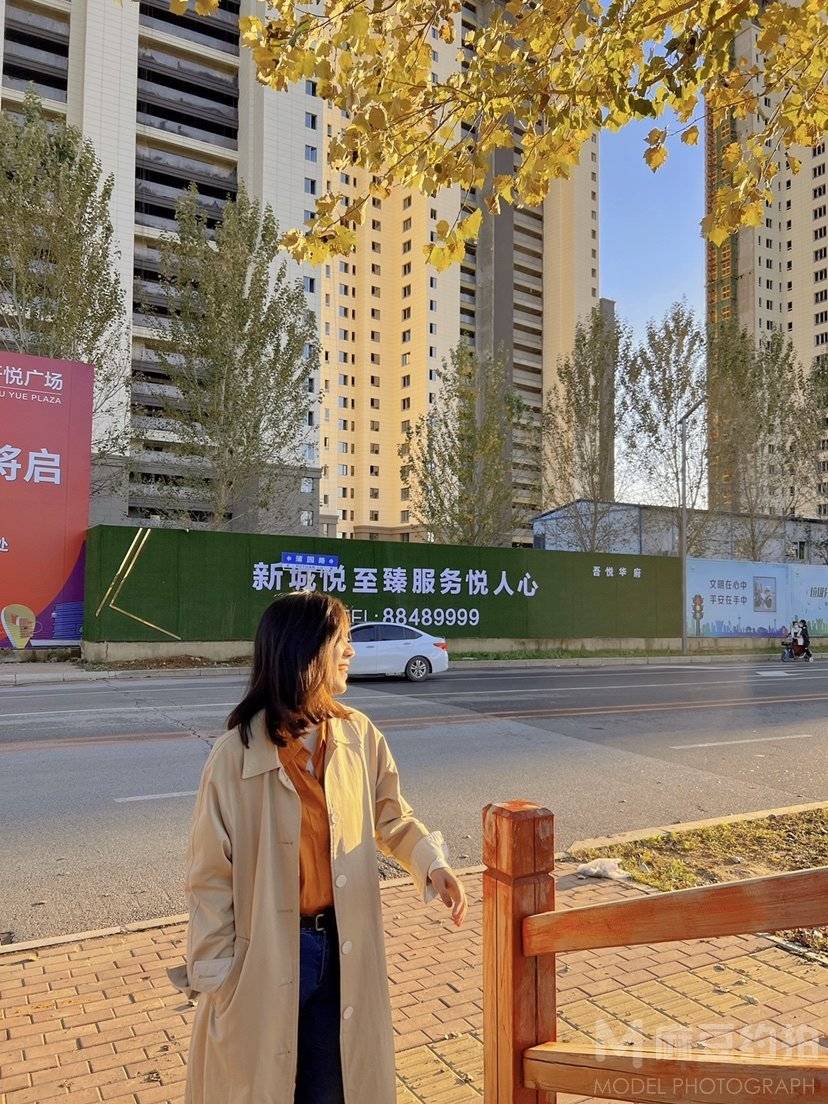 校园模特