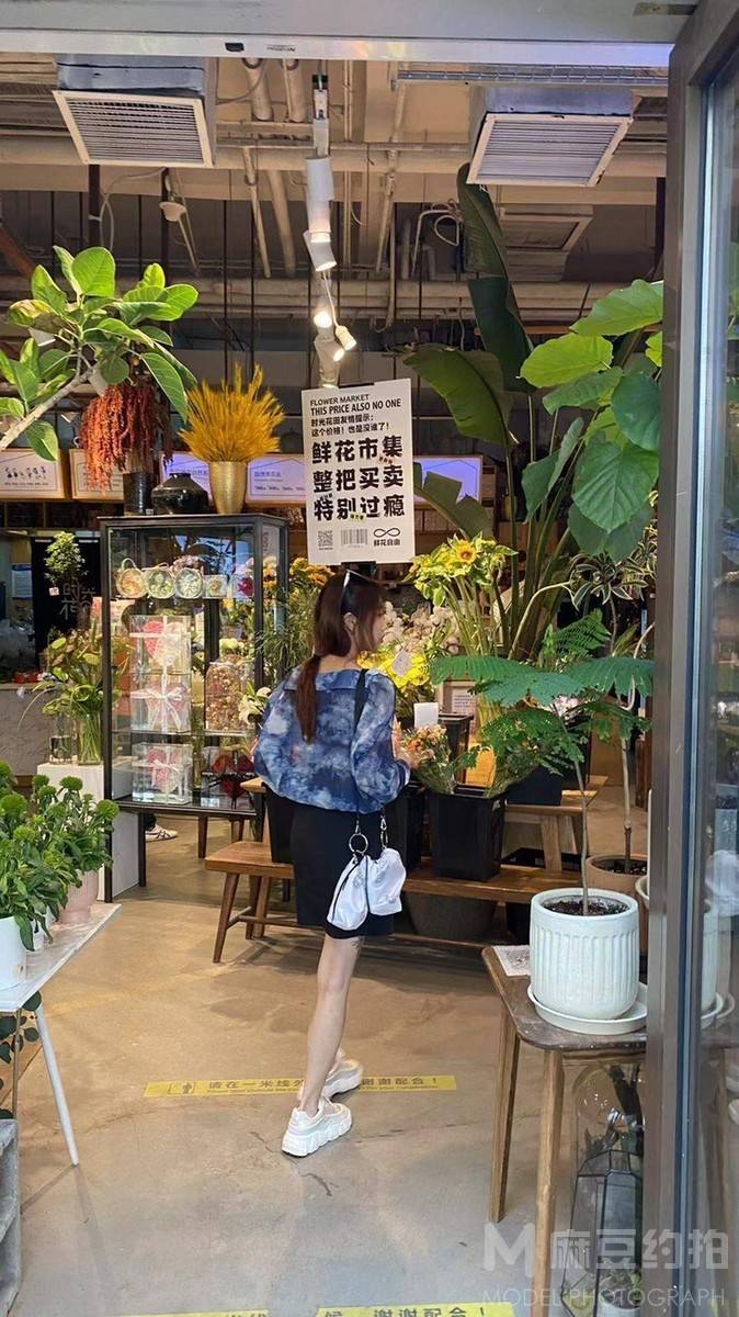 校园模特