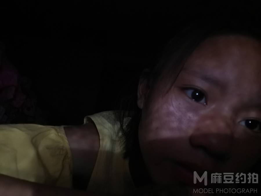 黑白模特