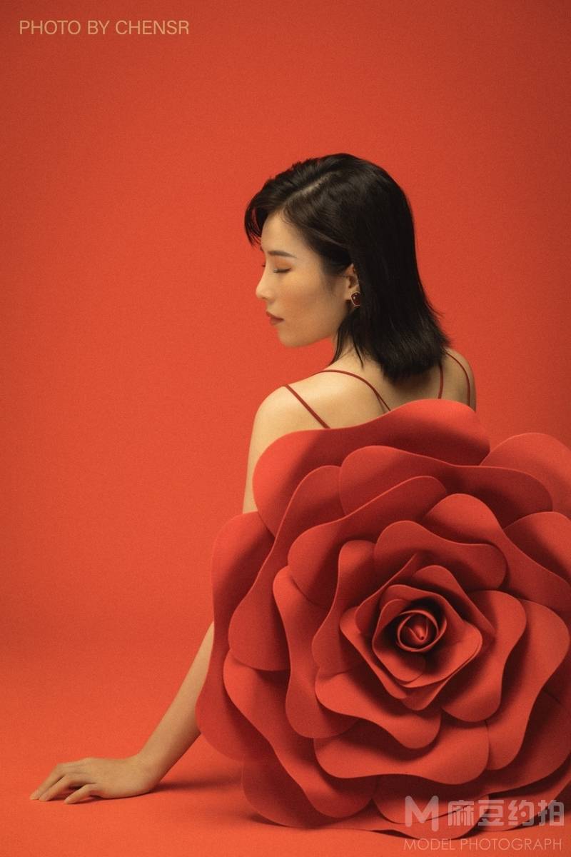 情绪模特