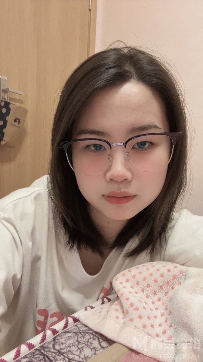 胶片模特