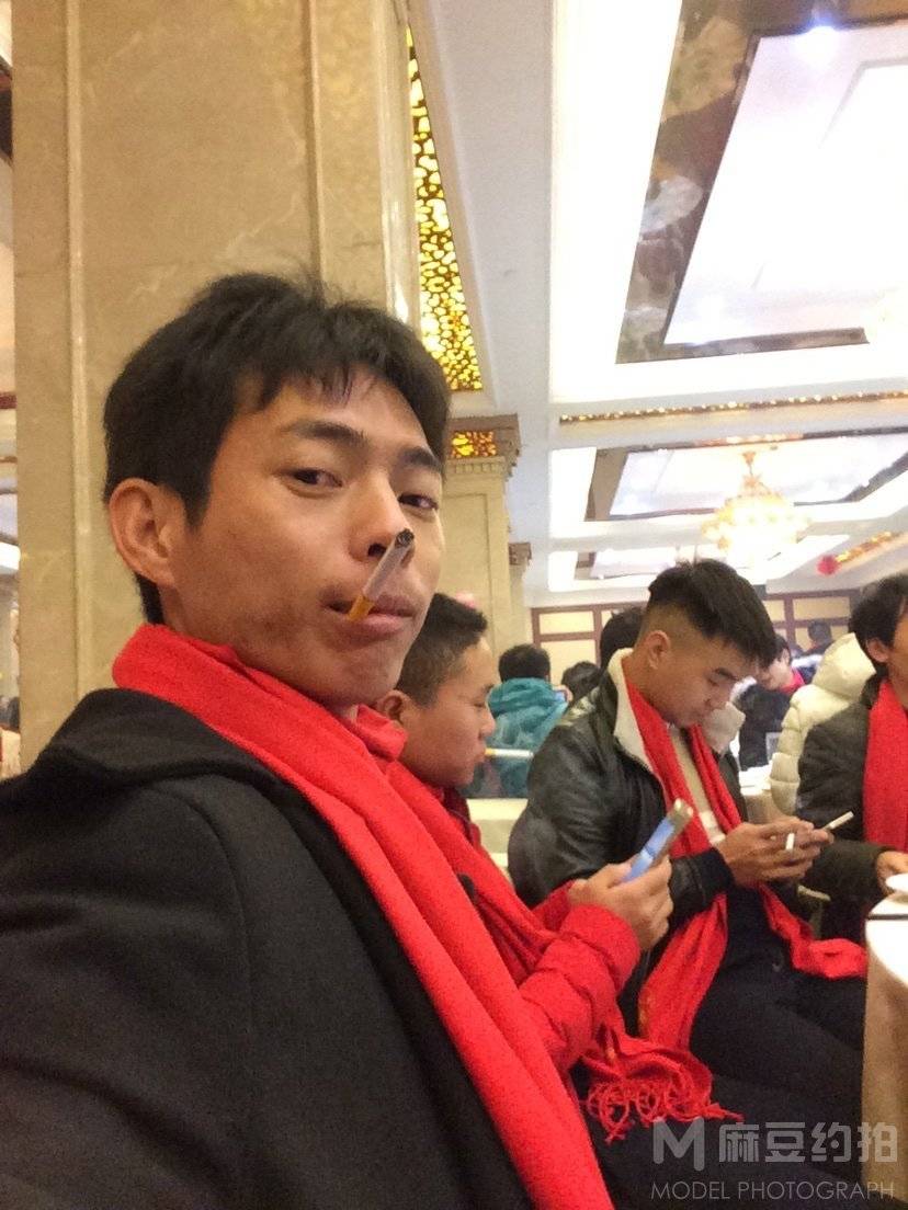 纪实模特