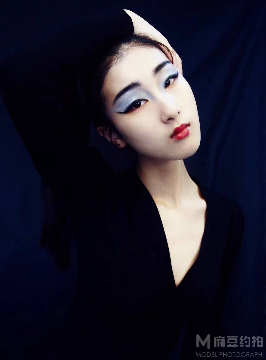 暗黑模特