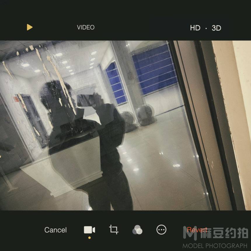 黑白模特