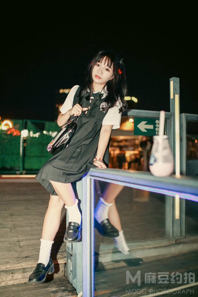 夜景模特