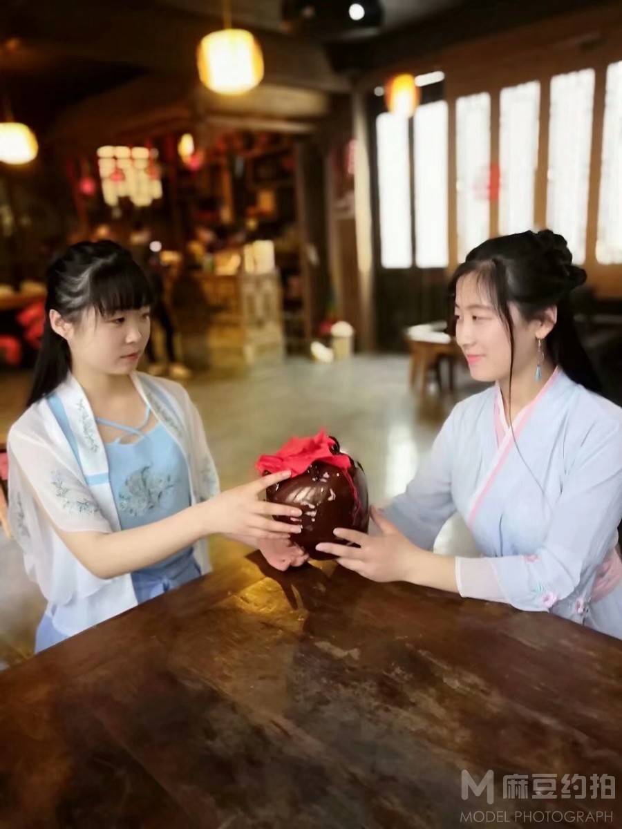 汉服模特