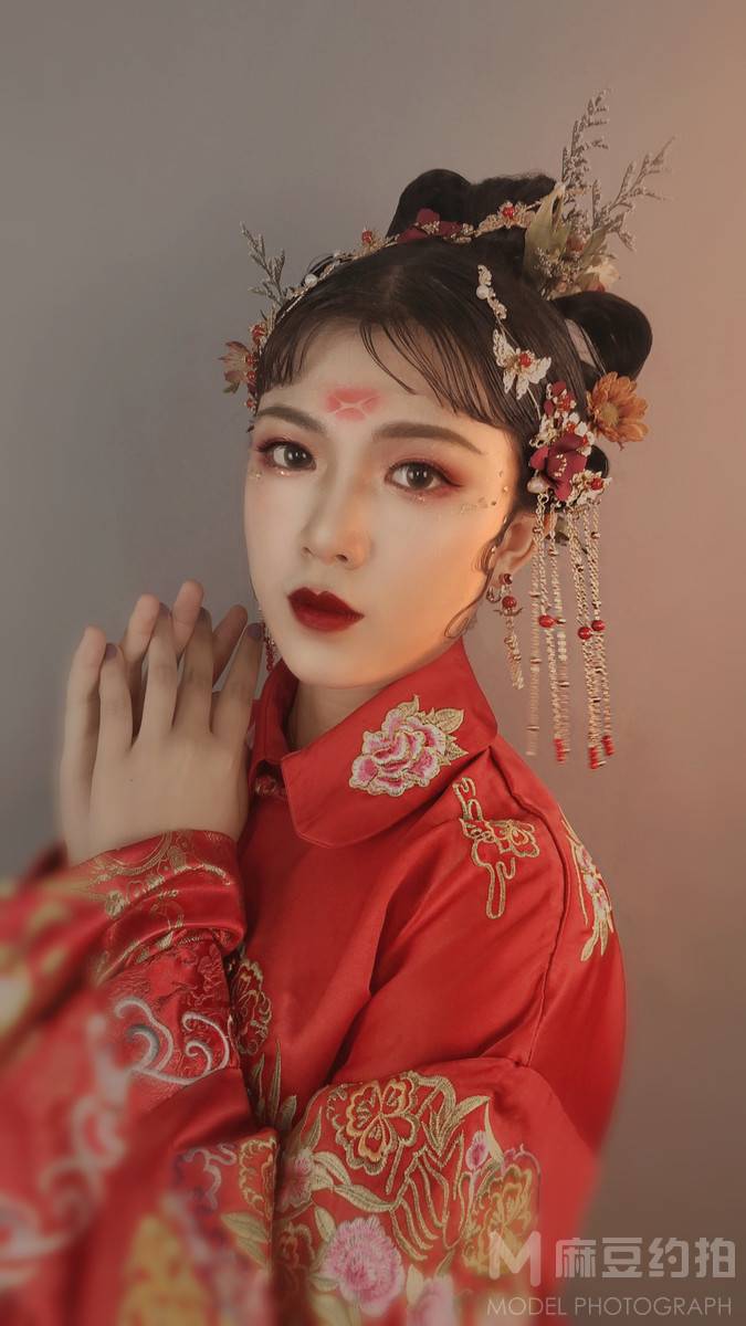妆容模特