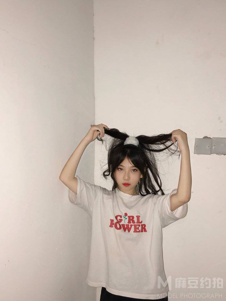 清新模特
