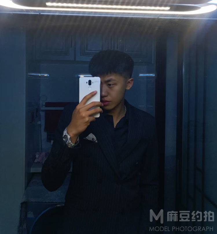 暗黑模特