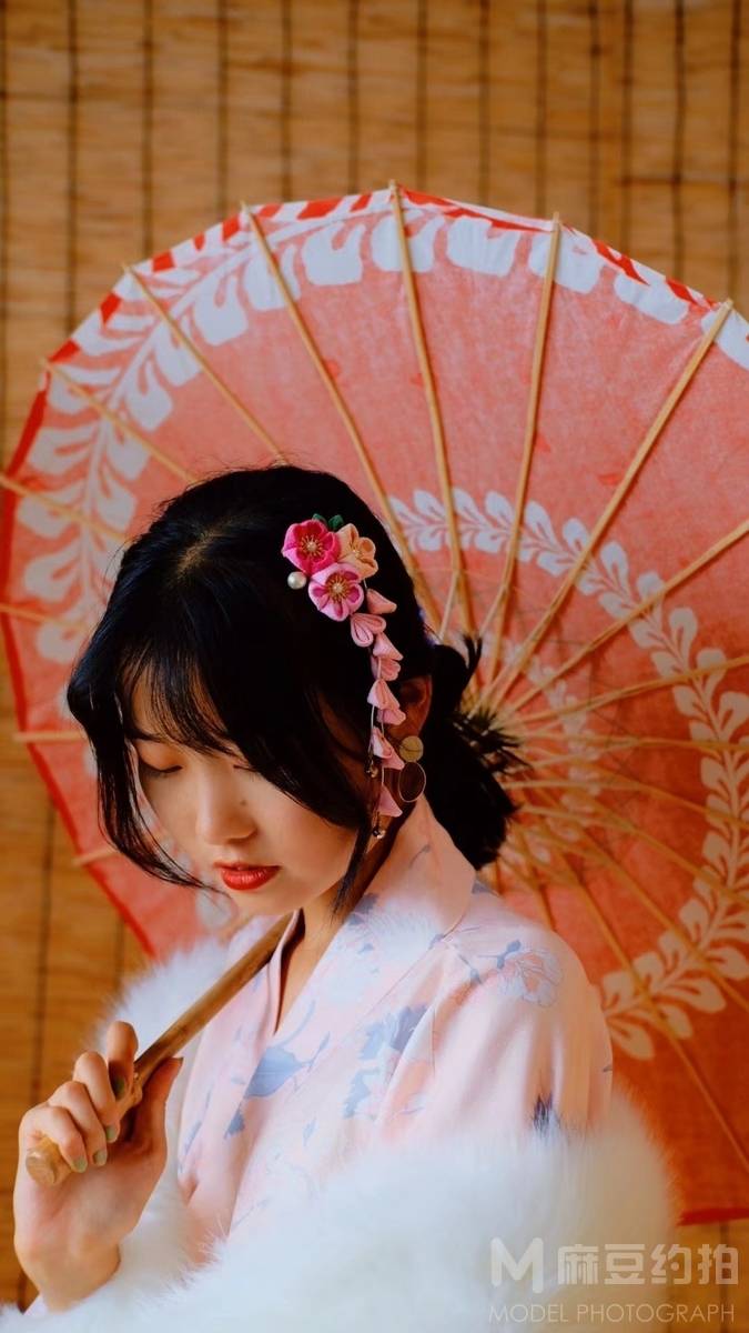 胶片模特