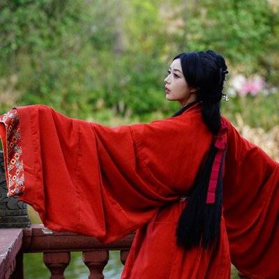 汉服模特