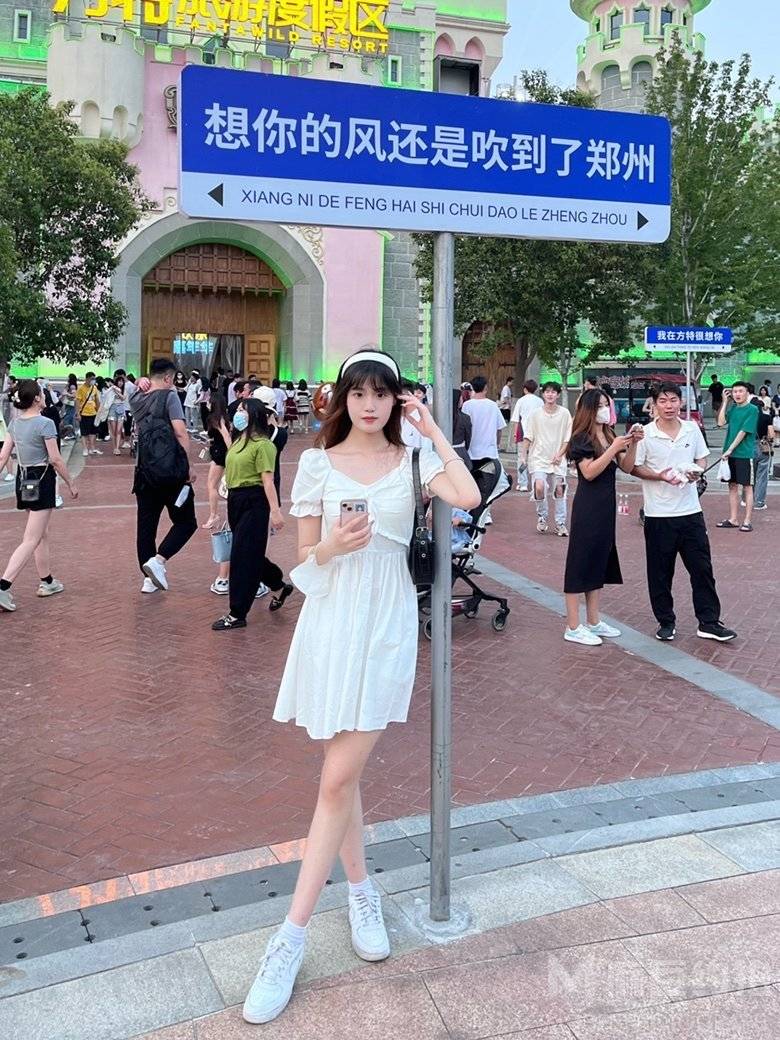校园模特