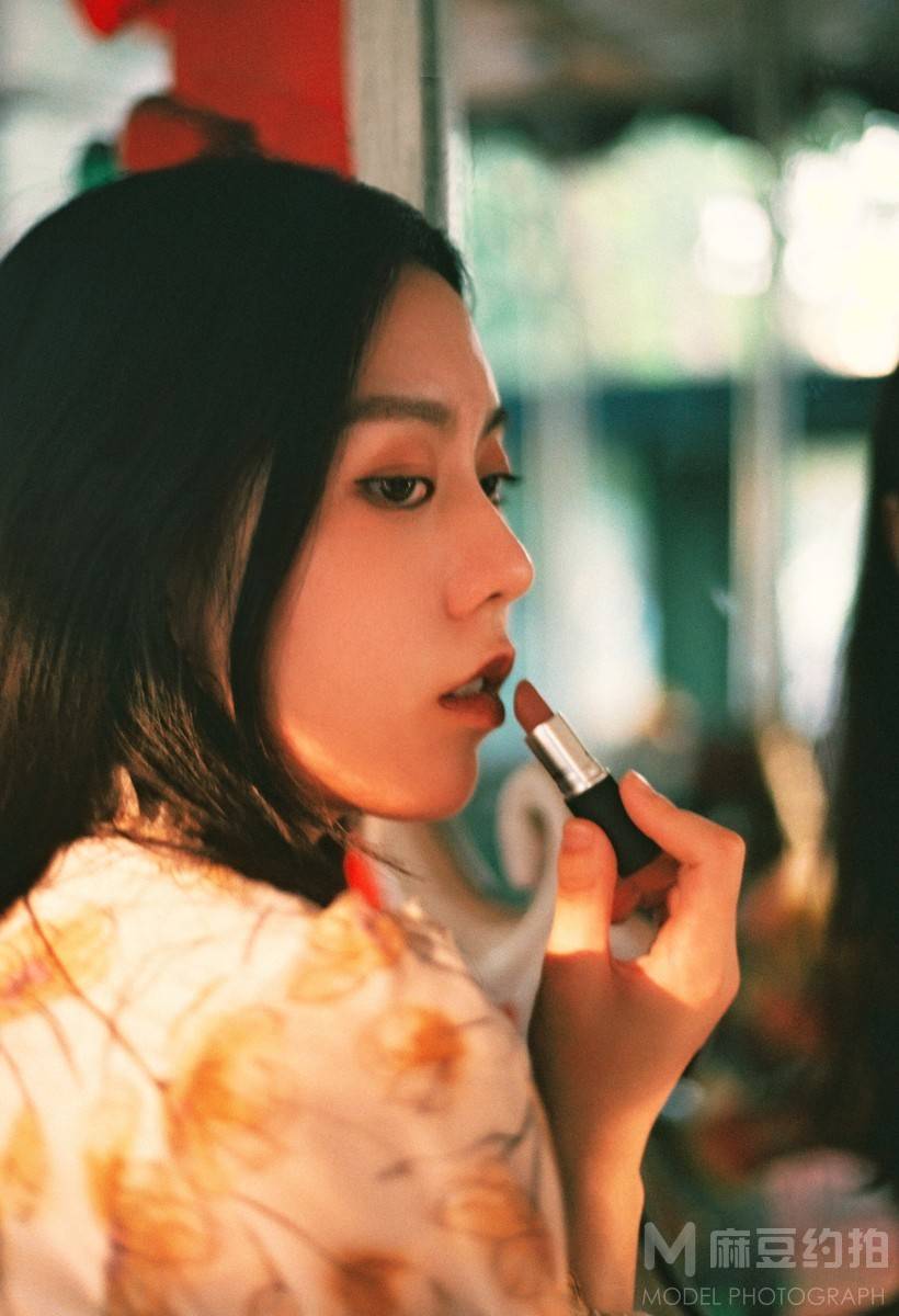 胶片模特