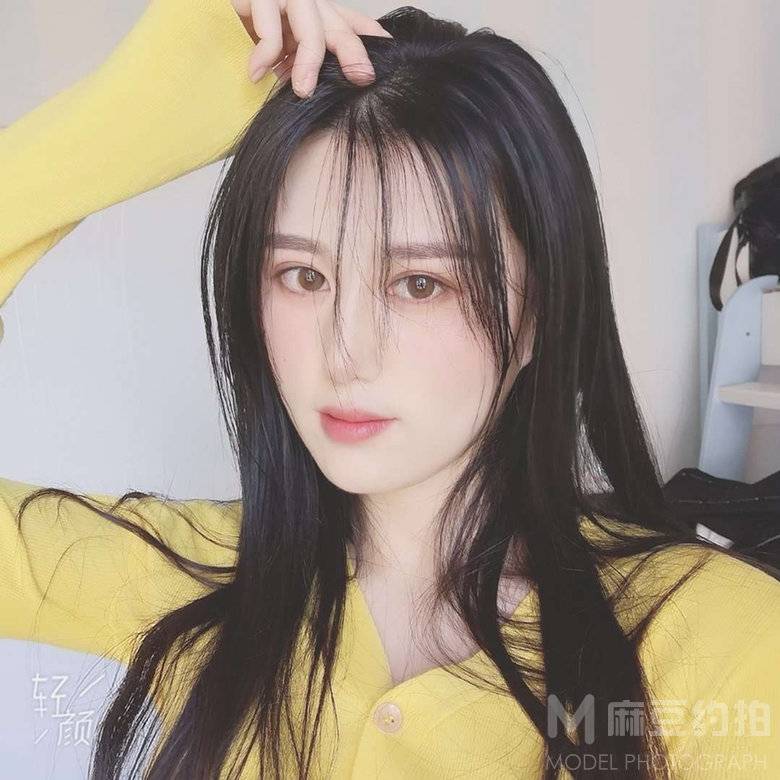 黑白模特