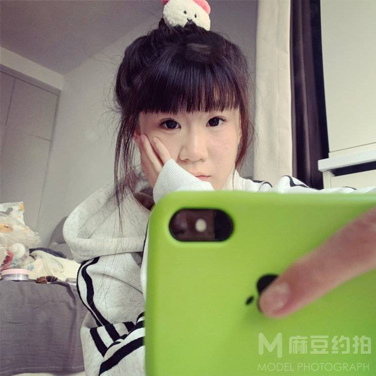 妆容模特