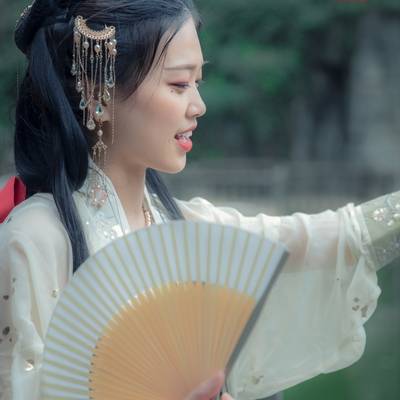 汉服模特