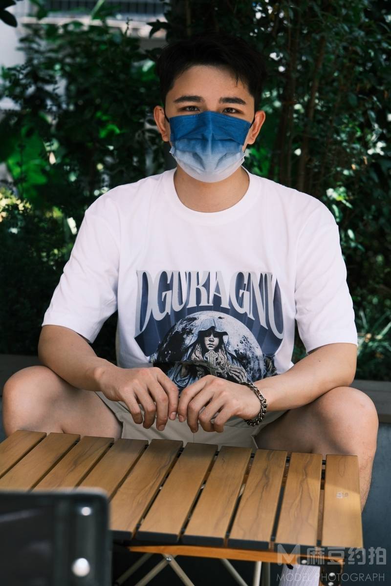 胶片模特