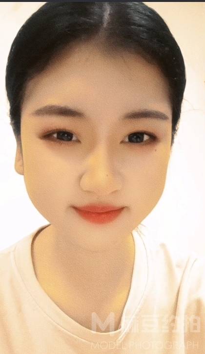 妆容模特