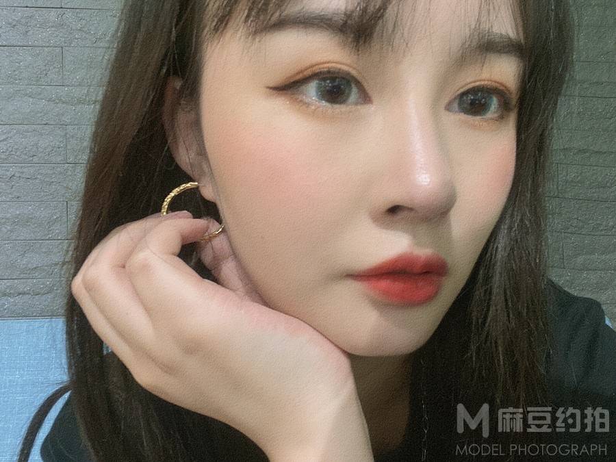 妆容模特