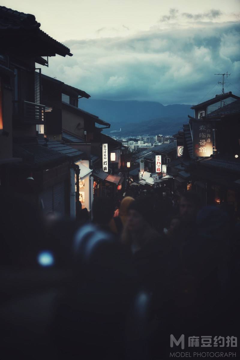黑白模特