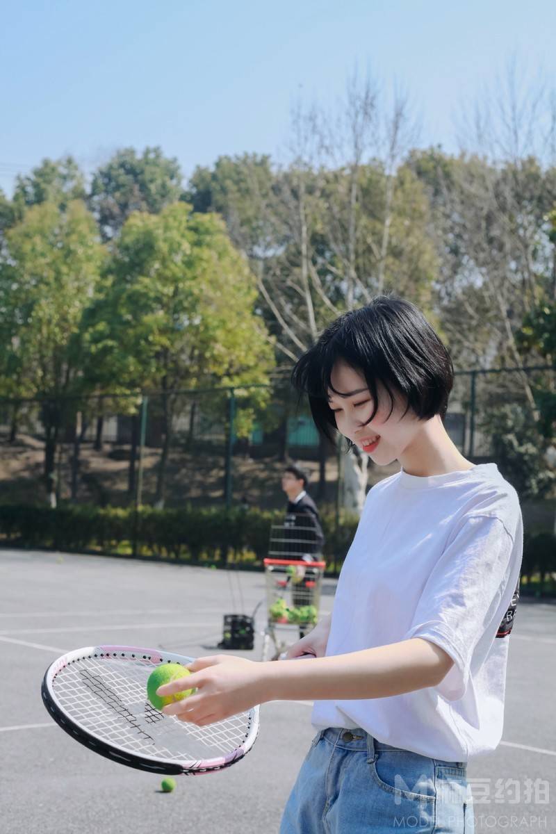 校园模特