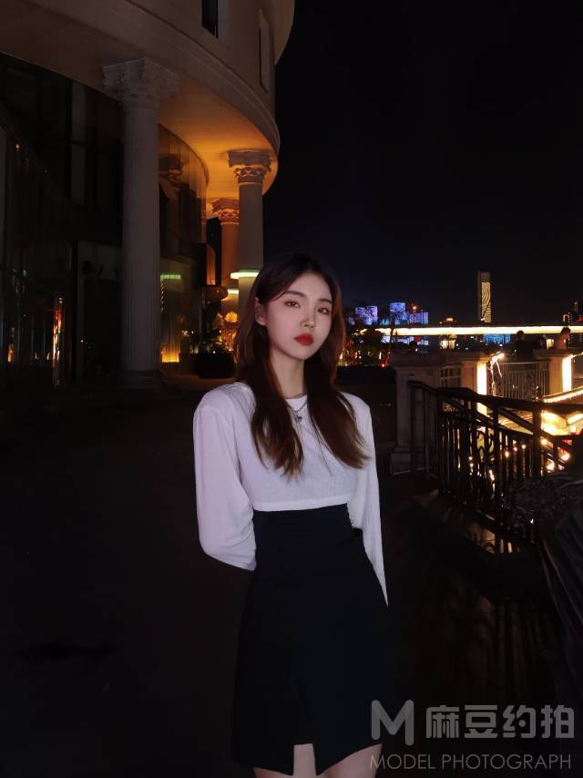 夜景模特