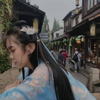 汉服模特
