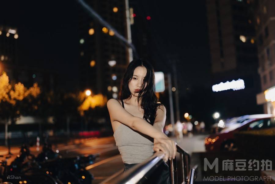 夜景模特
