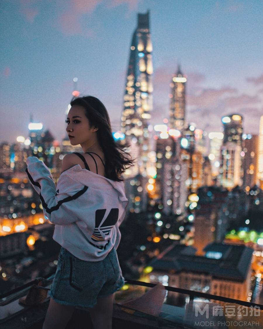 夜景模特