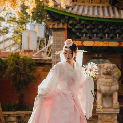 汉服模特