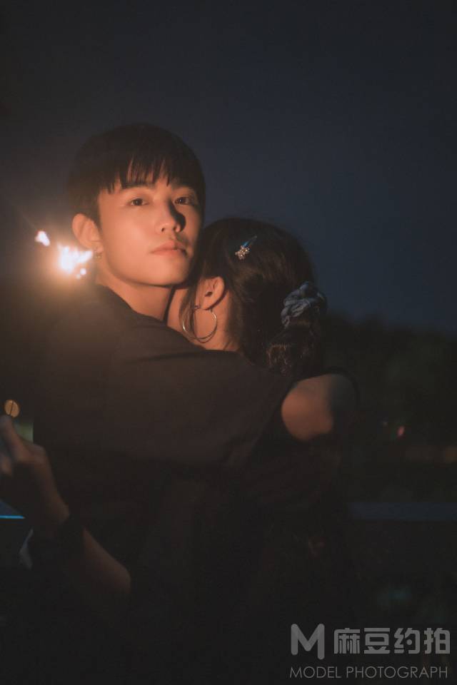 情侣模特