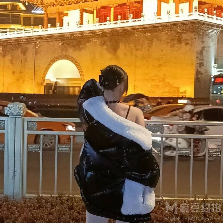 黑白模特